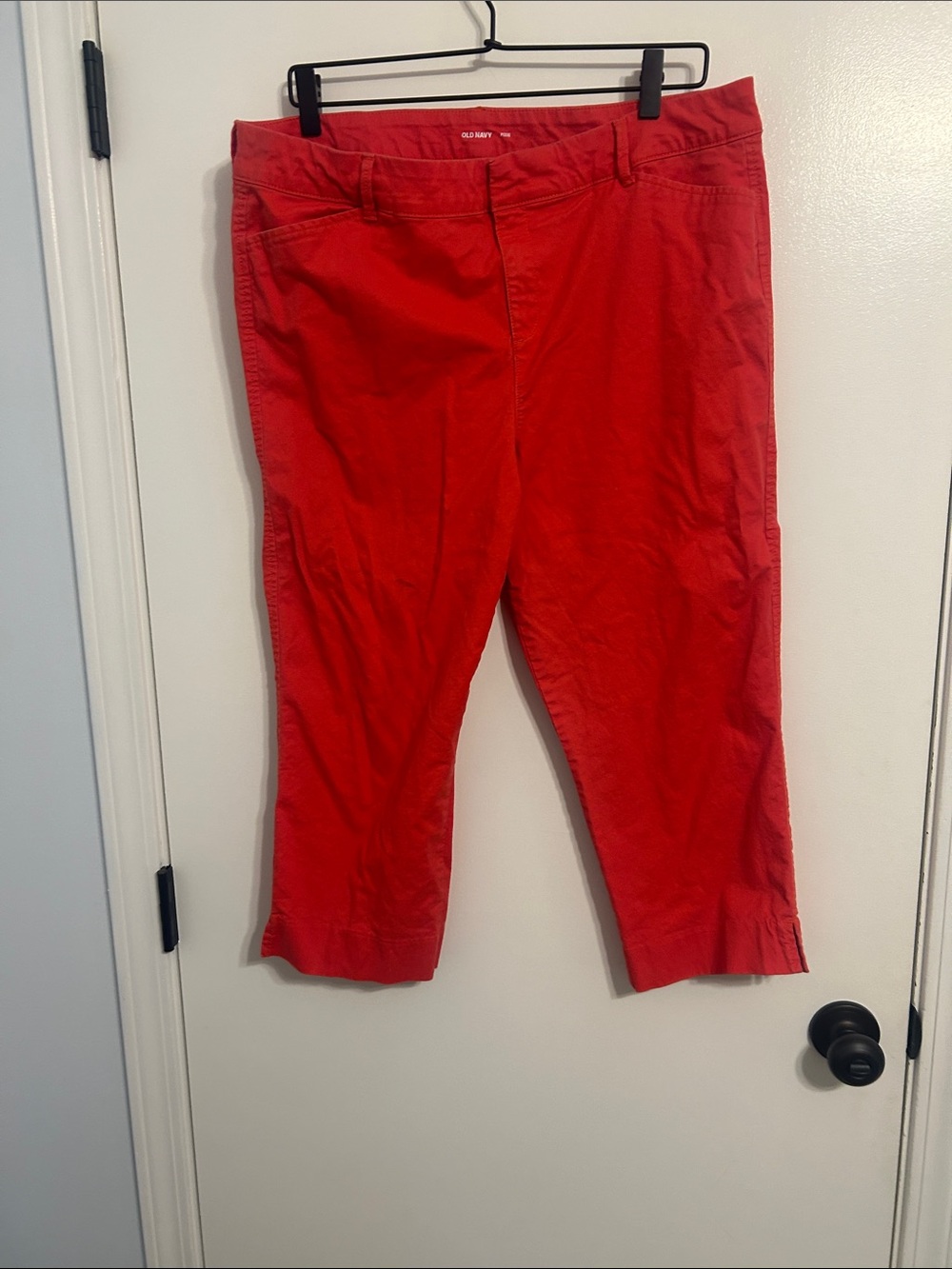 Old Navy Red Capris